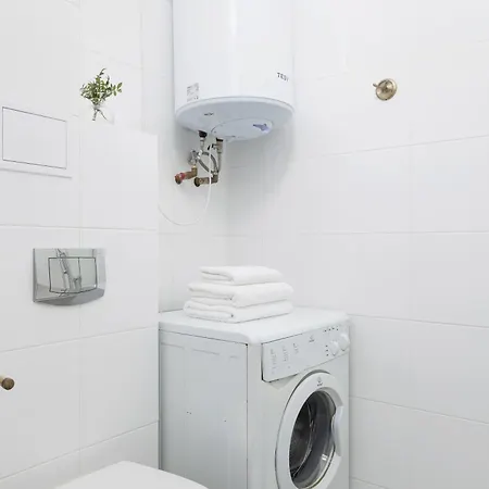 1-bedroom - 65 Dluga Street 公寓