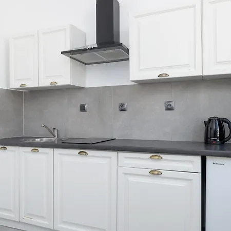 1-Bedroom Apartment - 65 Długa Street *